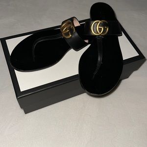 AUTHENTIC GUCCI SLIDES